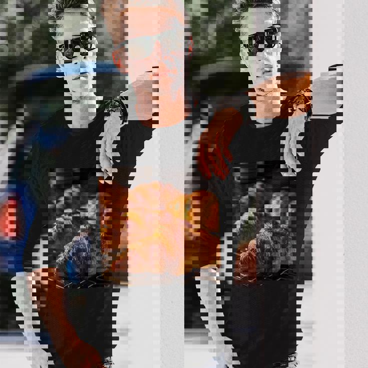 焼きたてのクロワッサン 長袖Tシャツ 彼への贈り物