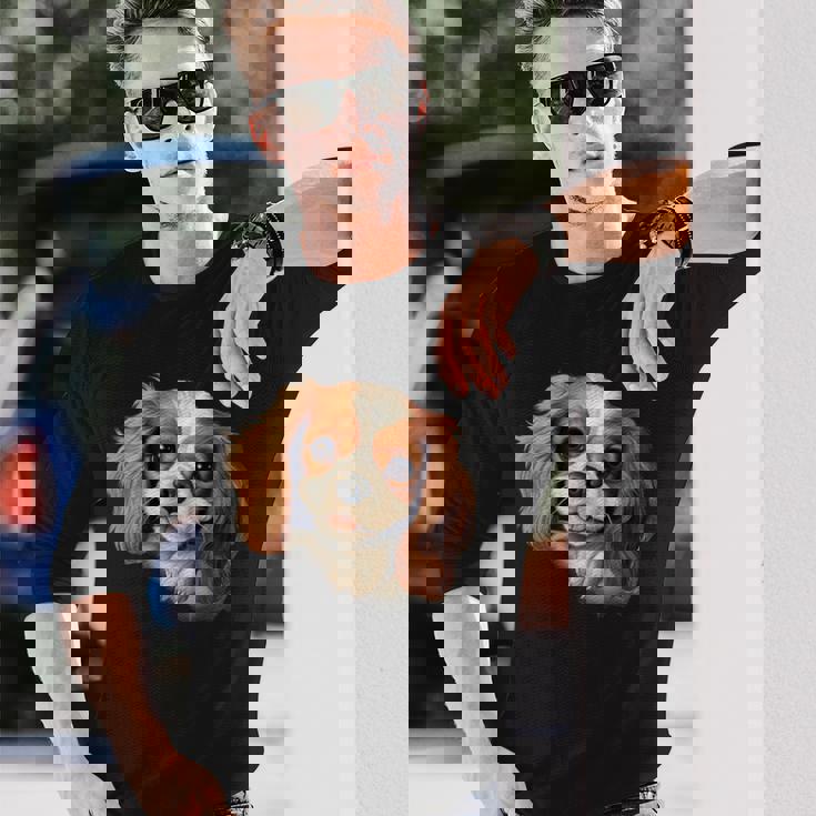 素敵で面白い覗き見犬 キャバリアキングチャールズスパニエル 長袖Tシャツ 彼への贈り物