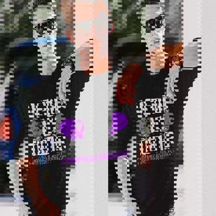 線維筋痛症啓発 パープルリボン We Fightonly Together 長袖Tシャツ 彼への贈り物