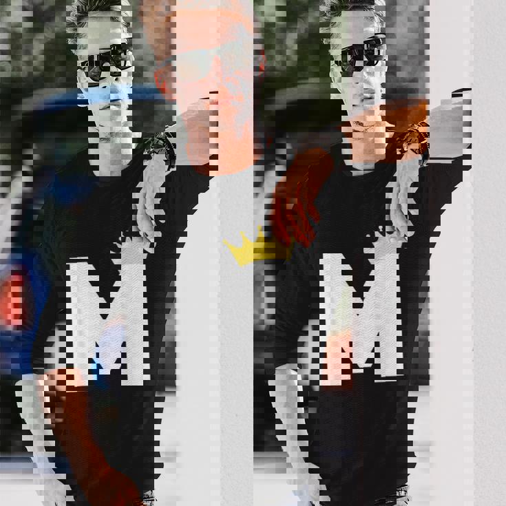 英文字 M 大文字 アルファベット モノグラム イニシャル キング クイーン クラウン 長袖Tシャツ 彼への贈り物