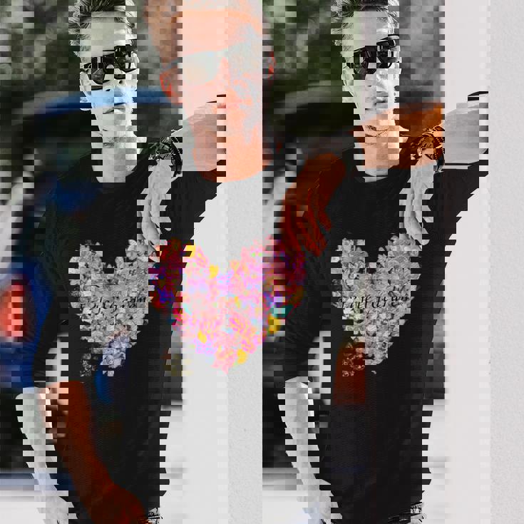 蝶 ハート かわいい 庭 長袖Tシャツ 彼への贈り物