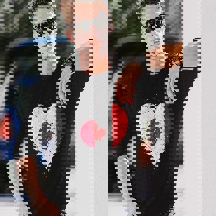 誇り高き日系カナダ人を想うビンテージスタイルのクールなカナダ国旗と日本国旗 長袖Tシャツ 彼への贈り物