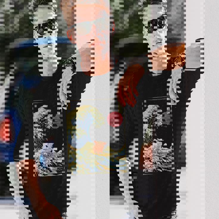 豚 神奈川 波 おもしろ サーフ 動物 長袖Tシャツ 彼への贈り物