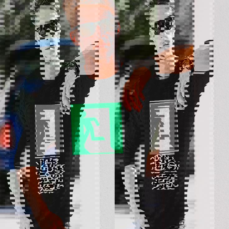 逃げろ。残業だ（非常口）イラスト（Stop！残業）【変なデザイン屋さん】 パロディ 面白い デザイン 長袖Tシャツ 彼への贈り物