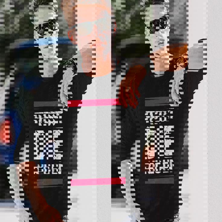 金持ちを食べて金持ちを食べろ 長袖Tシャツ 彼への贈り物