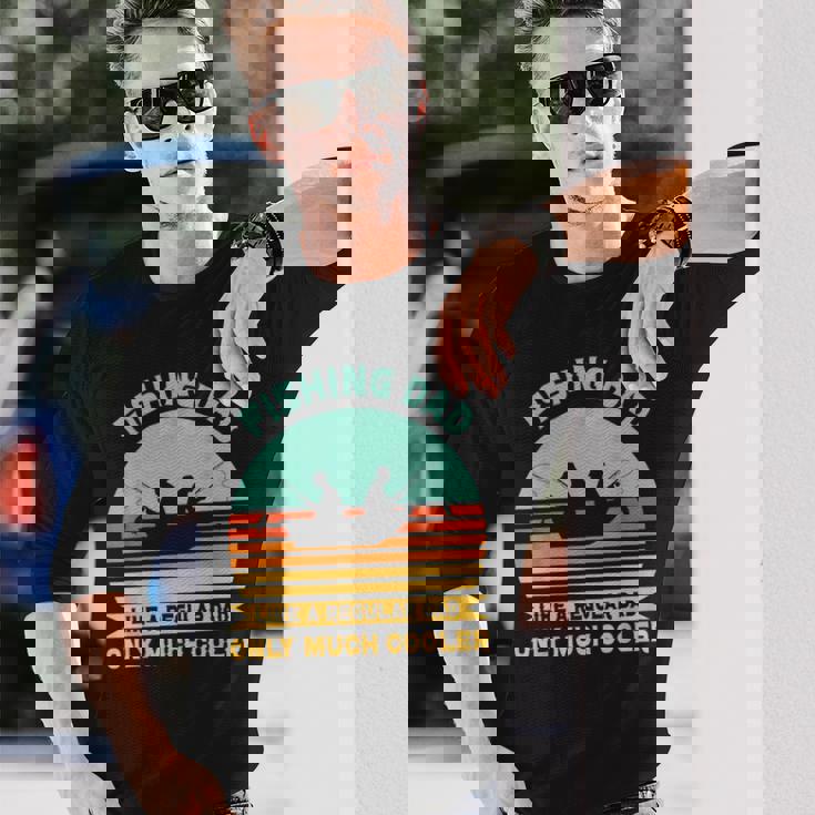 釣りバカ日誌 普通のパパよりカッコイイ！？ おとっつぁん フィッシャー 父 魚 フィッシング 長袖Tシャツ 彼への贈り物