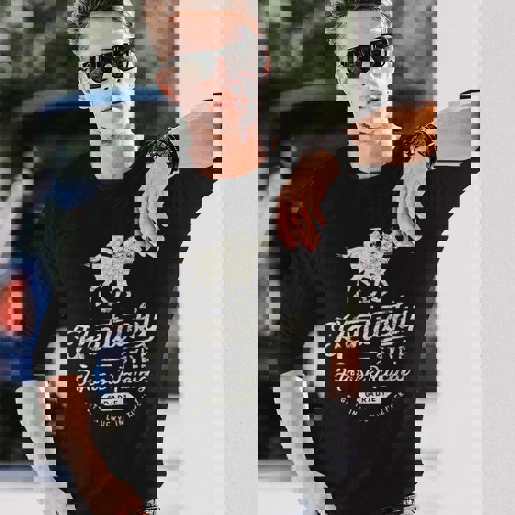 面白いダービーデー、ケンタッキースタイルの競馬 長袖Tシャツ 彼への贈り物