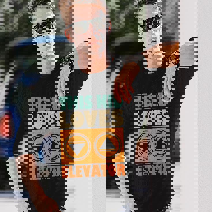 面白い引用エレベーター This Kid Loves Elevator Elevator Loves Elevator 長袖Tシャツ 彼への贈り物