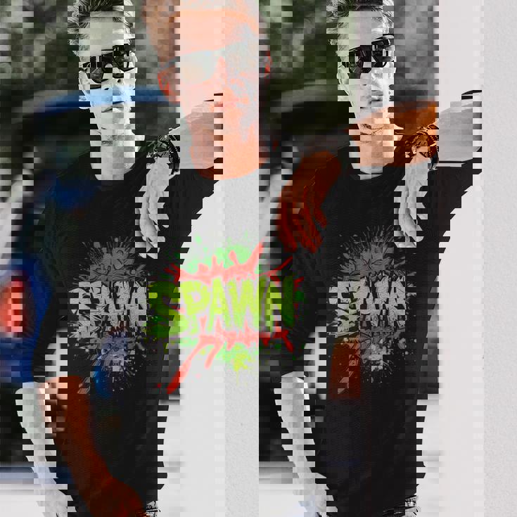 鮮やかな色とクールなスポーンステートメントコスチューム。 長袖Tシャツ 彼への贈り物