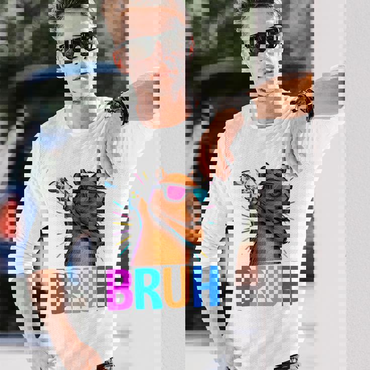 Capybara Gamer Meme Cool Gaming Humor Animal Lover 長袖tシャツ 長袖Tシャツ 彼への贈り物