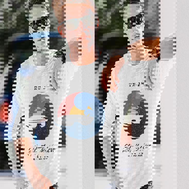 Hang 10 Catch The Waves サーフボード サーフ サーフィン 長袖Tシャツ 彼への贈り物