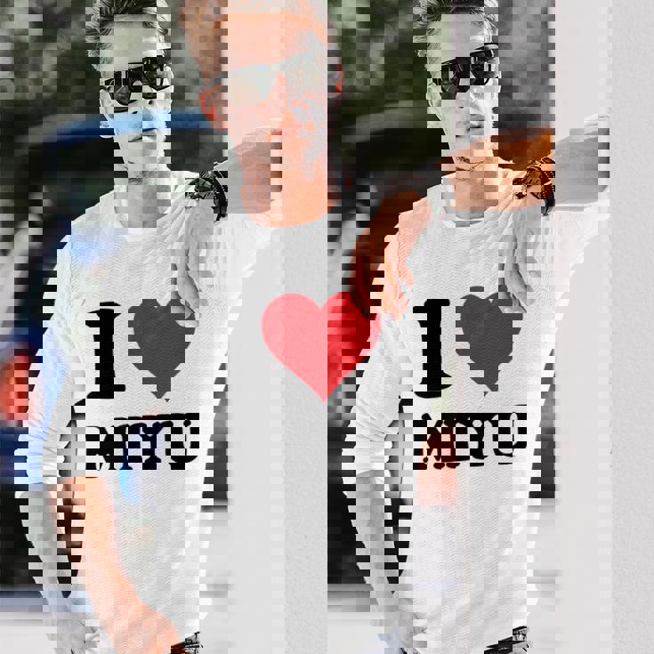 I Heart Miyu ファーストネーム I Love パーソナライズ 長袖Tシャツ 彼への贈り物