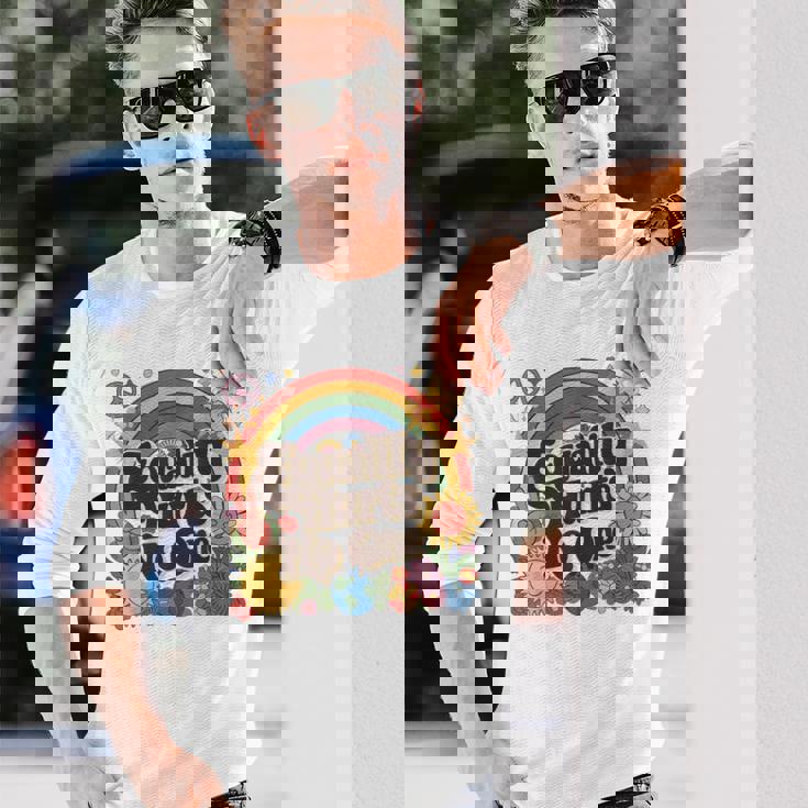 Lgbtqの平等は誰もプライドを傷つけない 人権 レインボープライド 長袖Tシャツ 彼への贈り物