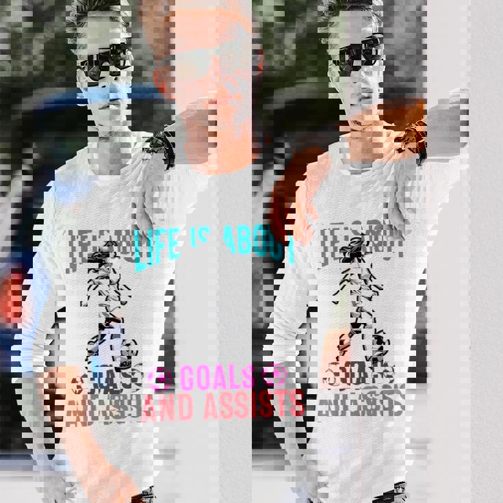 Life's About Goals And Assists サッカー 面白いサッカー選手 長袖Tシャツ 彼への贈り物