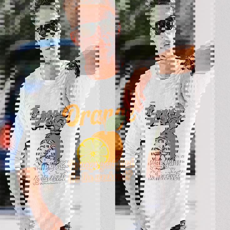Orange You Glad It's The Weekend Fun Citrus Fruit Back 長袖Tシャツ 彼への贈り物