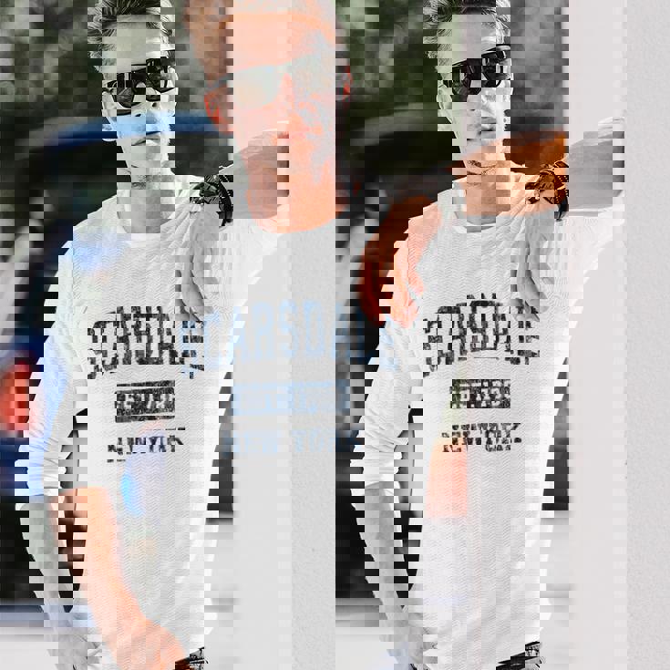 Scarsdale New York Ny ビンテージスポーツデザイン ネイビー 長袖Tシャツ 彼への贈り物