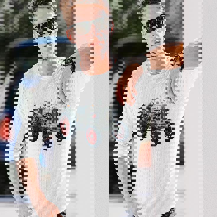 Schueller ヴィンテージ トラクター ドイツ レトロ 長袖Tシャツ 彼への贈り物