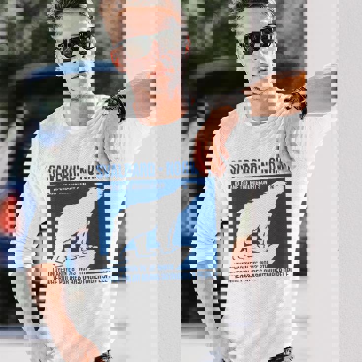 Svalbard ノルウェー ポーラーベア ロングイヤービーン スピッツベルゲン オーロラ 長袖Tシャツ 彼への贈り物