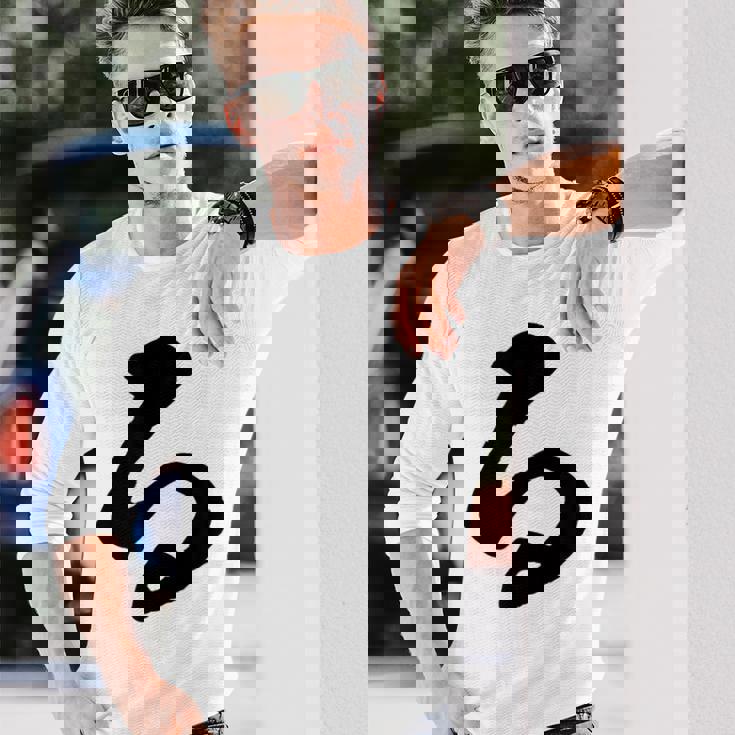 【る】ひらがな 一文字 可愛い 日本語 面白い おもしろ ネタ 筆文字 平仮名 五十音 文字 かっこいい ウケ狙い 毛筆 長袖Tシャツ 彼への贈り物