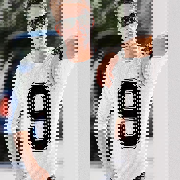 【バックプリント・背中側】9 数字 背番号 ユニフォーム ナンバー【ブラック／黒 の文字】スポーツ 練習着 部活 長袖Tシャツ 彼への贈り物