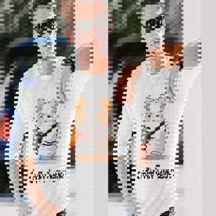 かわいいけど危険な面白いハムスター空手 長袖Tシャツ 彼への贈り物