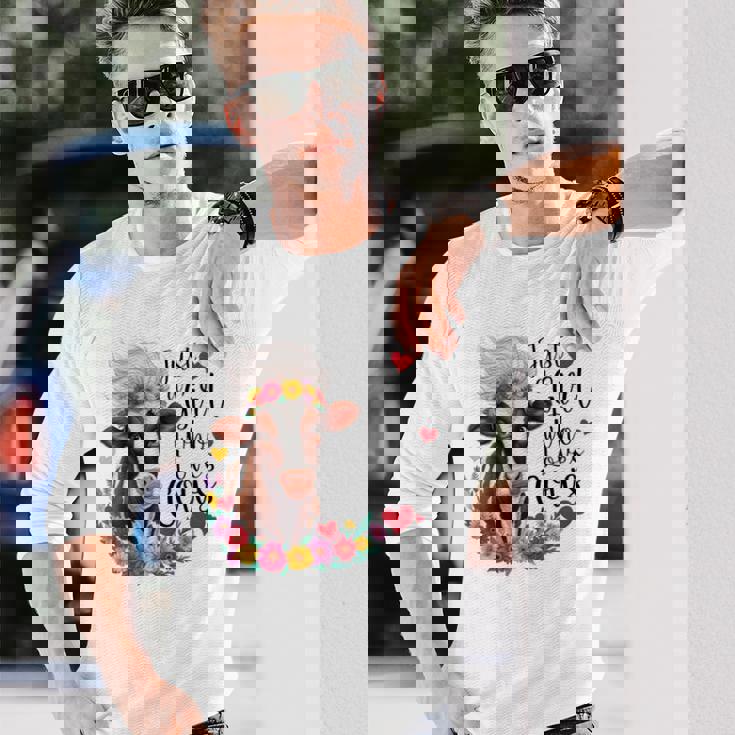 かわいい牛 ただの牛を愛する少女 長袖tシャツ 長袖Tシャツ 彼への贈り物