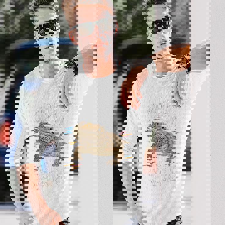 ひげを生やしたドラゴン、バルタゲーム、フトアゴヒゲトカゲ、ポゴナとくつろぐ 長袖tシャツ 長袖Tシャツ 彼への贈り物