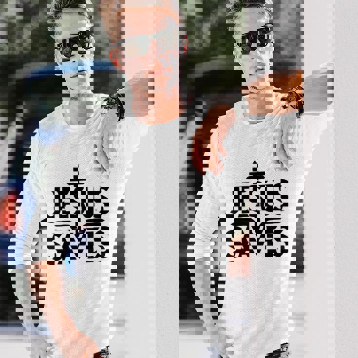 イエス・キリスト教徒を救う 長袖Tシャツ 彼への贈り物