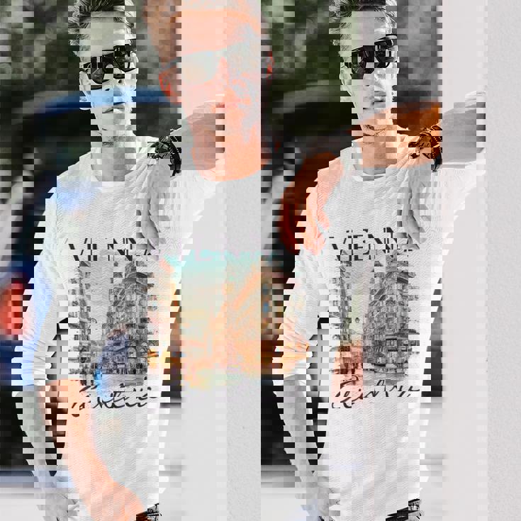 ウィーン オーストリア 旅行 お土産 Meet Me Inienna 長袖Tシャツ 彼への贈り物