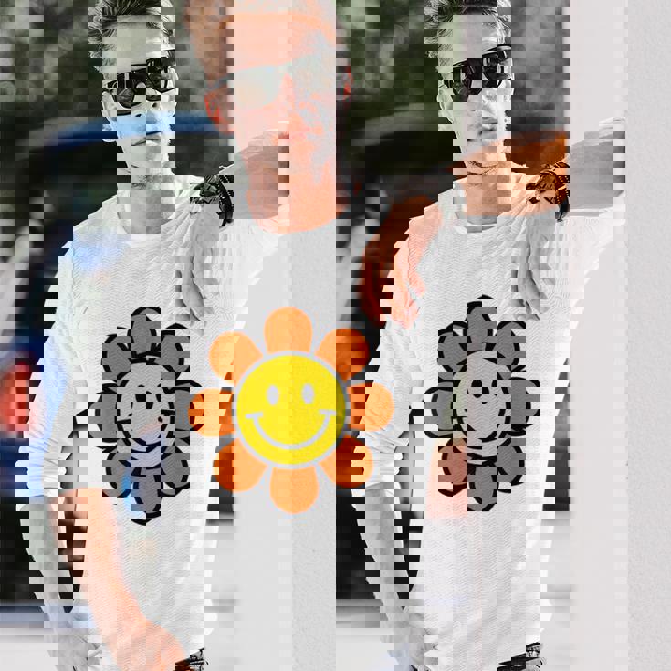 オレンジ イエロー ハッピー スマイル スマイル フェイス デイジー フラワーガール 長袖Tシャツ 彼への贈り物