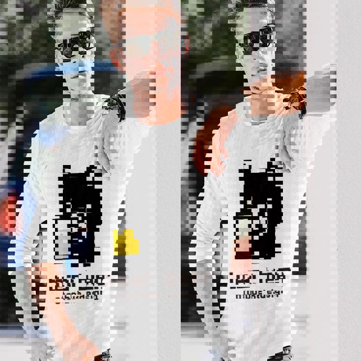 クマ ビール ドット絵 かわいい レトロ 長袖Tシャツ 彼への贈り物