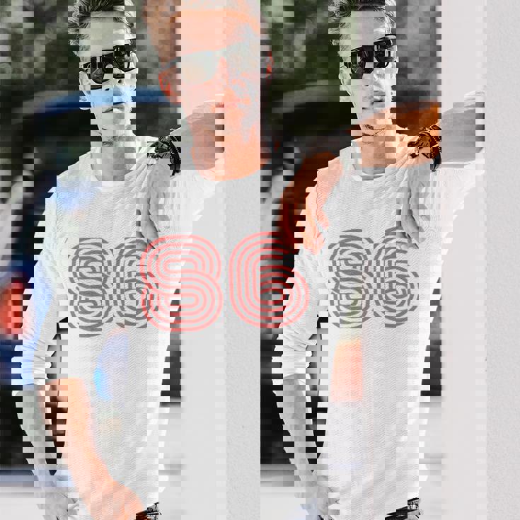 クールなレトロなレタリングジャージ、背番号86 1986 長袖Tシャツ 彼への贈り物