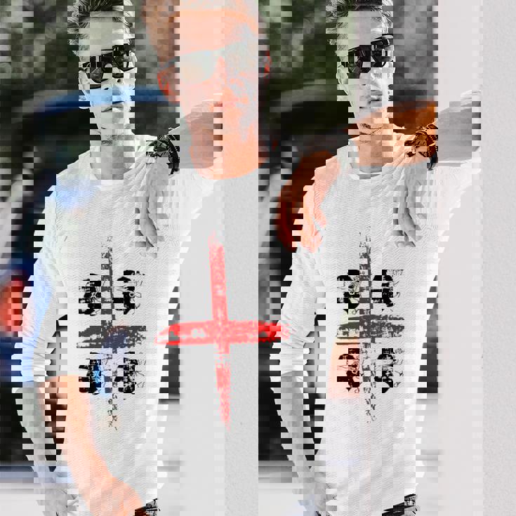 サルディニア国旗イタリア、四つのムーア国旗、グランジアート効果 長袖Tシャツ 彼への贈り物