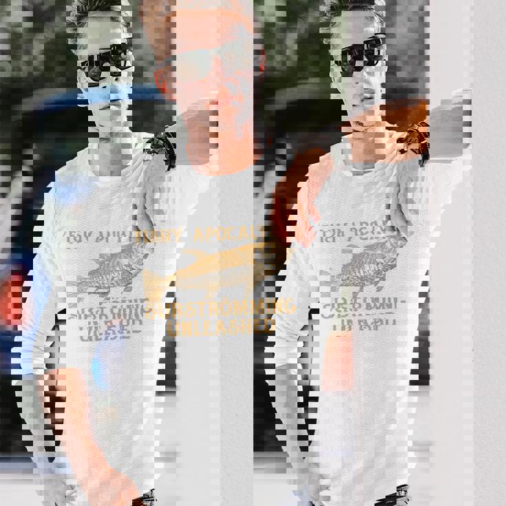 シュールストレミングの臭いゲロ魚チャレンジ 長袖tシャツ 長袖Tシャツ 彼への贈り物