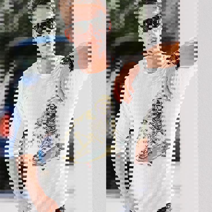 スケートボード スケルトン スケーター スケートボーダー スケートボード 長袖Tシャツ 彼への贈り物