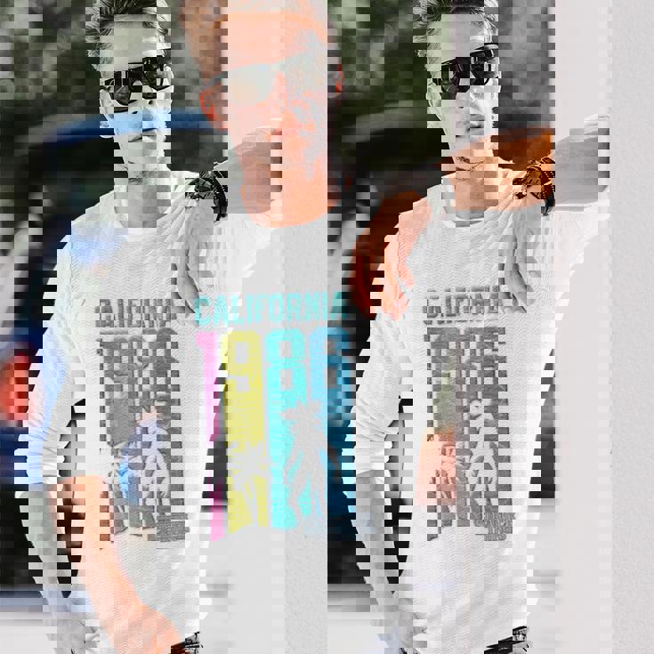 ストレンジャー・シングス デモゴルゴン カリフォルニア 1986年 ファン記念品 長袖tシャツ 長袖Tシャツ 彼への贈り物