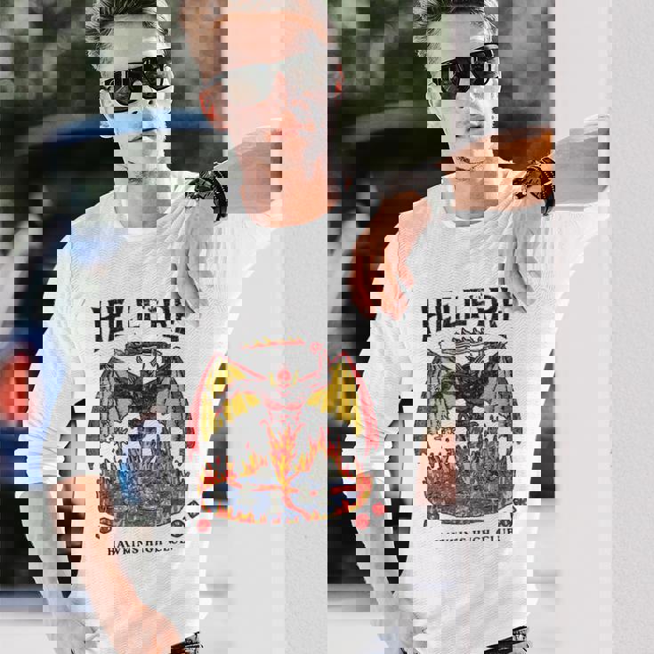 ストレンジャー・シングス ヘルファイア クラブ ポスター ホーキンス ハイ Dnd ギャング 長袖Tシャツ 彼への贈り物