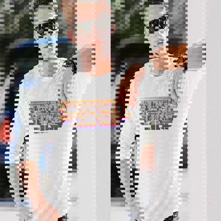 ストレンジャー・シングス ロゴ レトロ 旅行 ファン 記念品 長袖Tシャツ 彼への贈り物