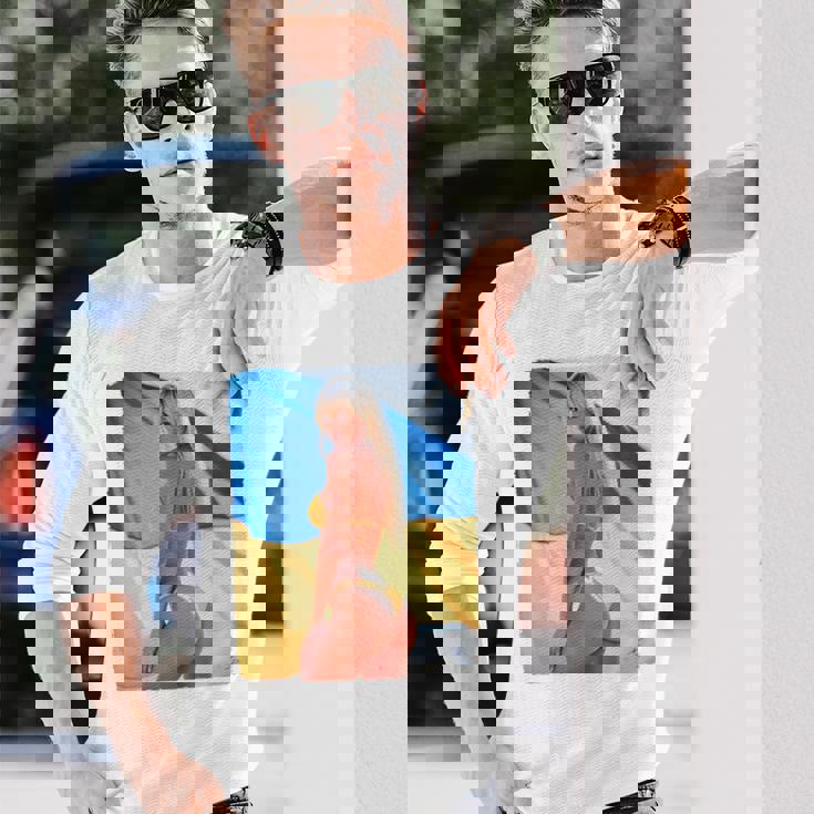 セクシーガールグラフィックtシャツ 「モダンピンナップガール&ウクライナ国旗2」 長袖tシャツ 長袖Tシャツ 彼への贈り物