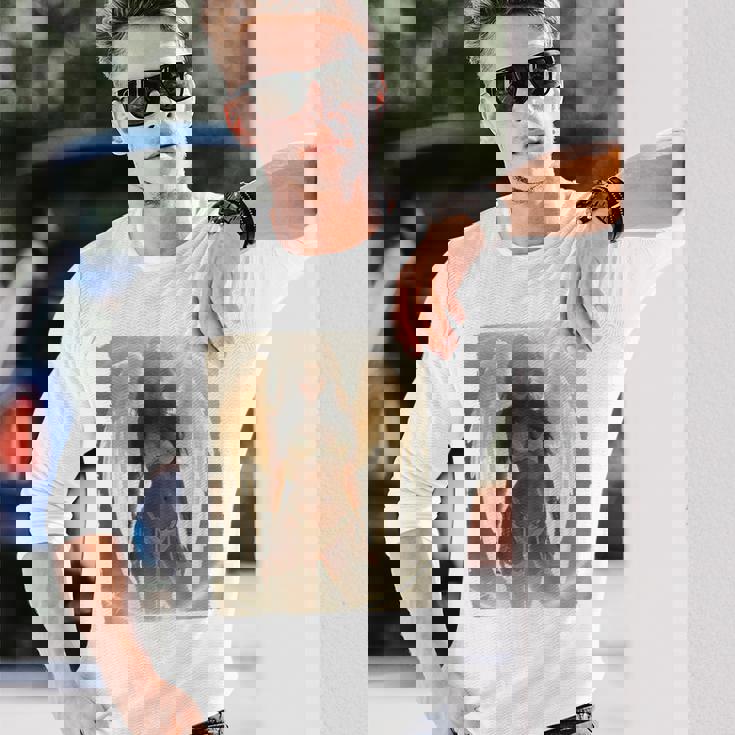 セクシーガールグラフィックtシャツ セクシーなブルネットエンジェルピンナップバックプリント 長袖Tシャツ 彼への贈り物