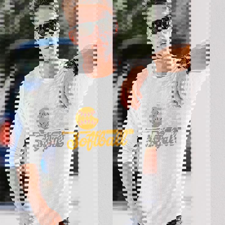 ソフトボール好き スポーツボール ラブ ソフトボール チームメイト 野球 長袖tシャツ 長袖Tシャツ 彼への贈り物