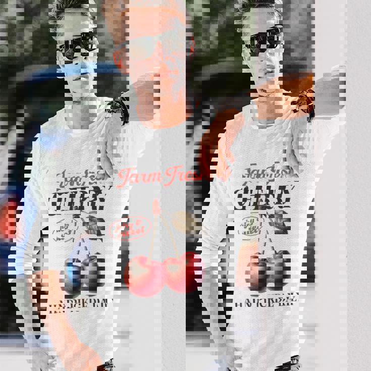 チェリーフルーツ スイートジューシーレッドチェリー 食通ギフト 長袖Tシャツ 彼への贈り物