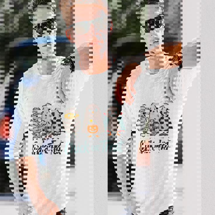 チックオアトリートハロウィンかわいいゴーストヴァンパイア 長袖Tシャツ 彼への贈り物