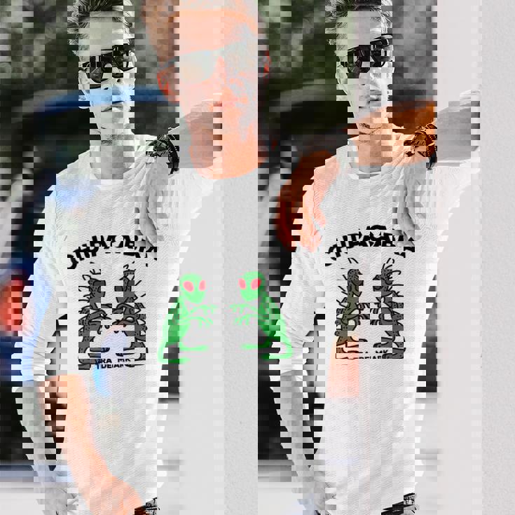 チュパカブラ 長袖Tシャツ 彼への贈り物