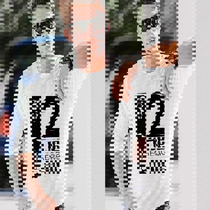 ツートーンスカ音楽チェッカーボード 長袖Tシャツ 彼への贈り物