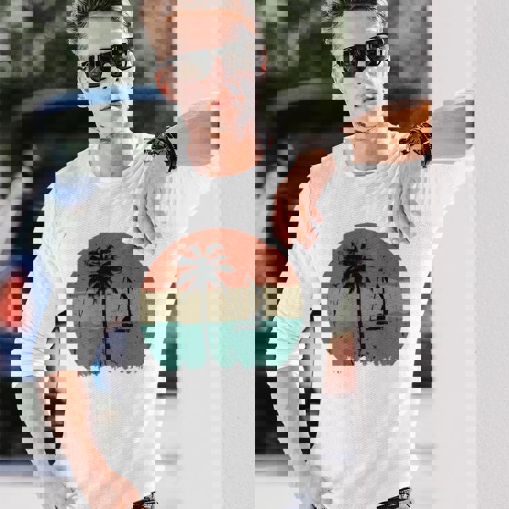 トロピカル ビーチ ヤシの木 ヴィンテージ レトロ 70年代 80年代 航海 長袖Tシャツ 彼への贈り物