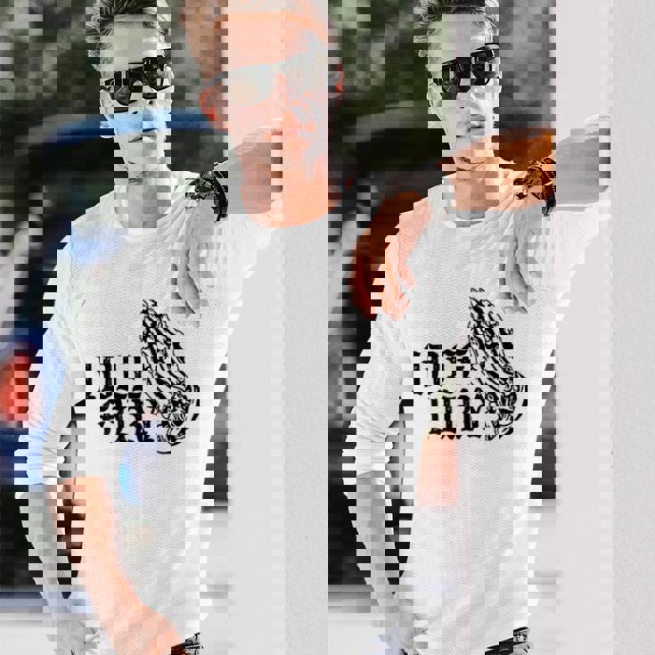 バック プリントを見る Idle Fury Don't Crykeleton Praying 泣かないで 祈る骸骨 長袖Tシャツ 彼への贈り物