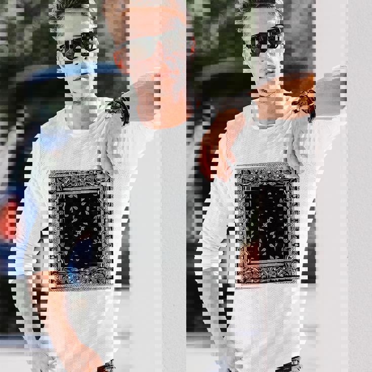 ホワイトブラックバンダナプリントtシャツ ペイズリー柄 長袖Tシャツ 彼への贈り物