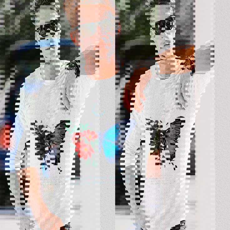 モナーク 蝶 天体 蝶 太陽 月 満ち欠け マジカル。 長袖Tシャツ 彼への贈り物