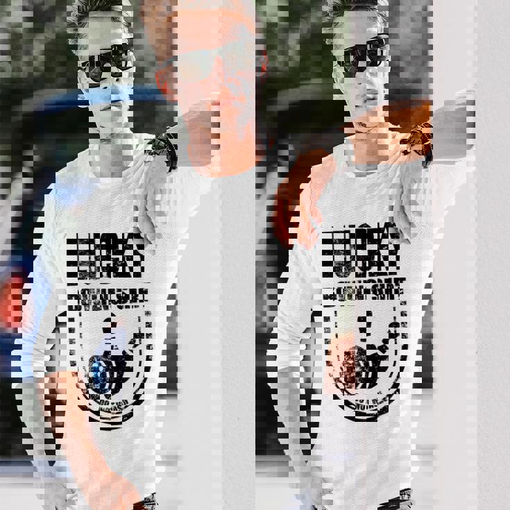 ラッキーボウリングシャツはボウラーのための面白い引用を洗わないでください 長袖Tシャツ 彼への贈り物